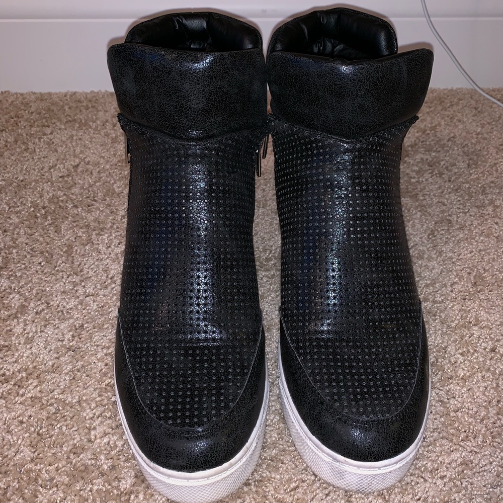 Steve Madden Black Sneaker Wedge